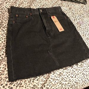 Black Levi Skirt
